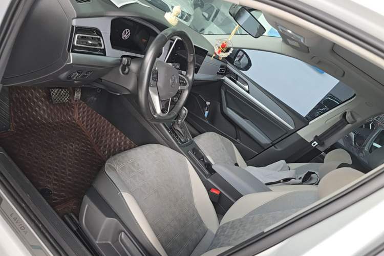 Used Volkswagen Lavida 2023 280TSI DSG Full-Comfort Edition Left Front Seat