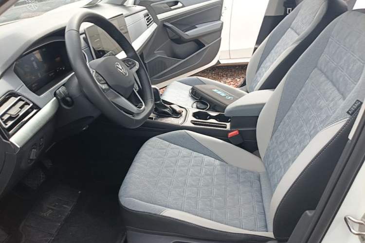 Used Volkswagen Lavida 2023 280TSI DSG Full-Comfort Edition Left Front Seat
