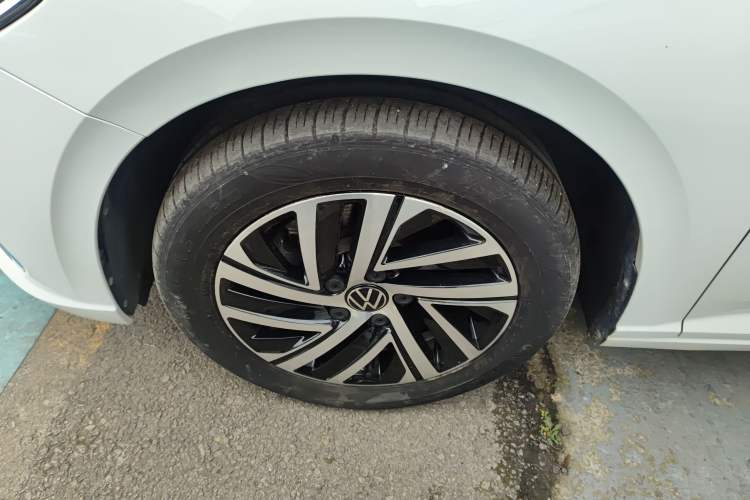 Used Volkswagen Lavida 2023 280TSI DSG Full-Comfort Edition Left Front Wheel Hub