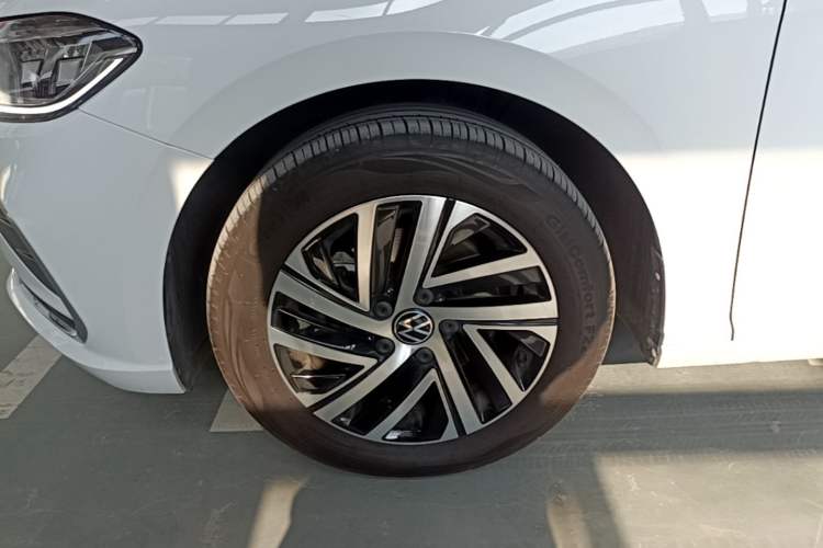 Used Volkswagen Lavida 2023 300TSI DSG Full-Comfort Edition Left Front Wheel Hub