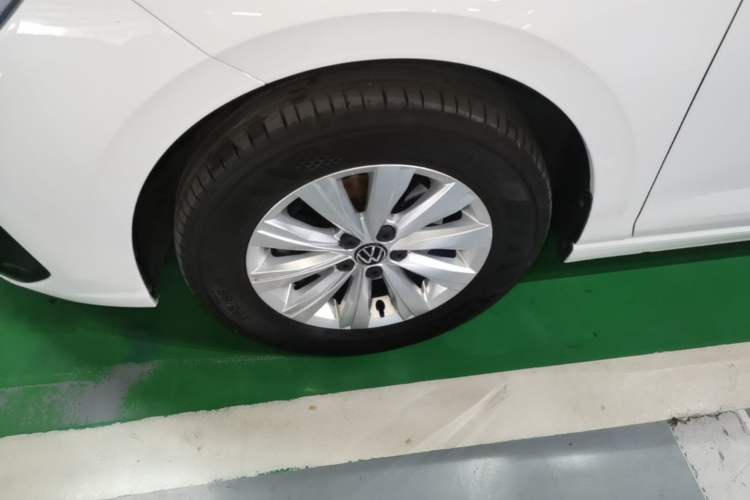 Used Volkswagen Lavida 2023 New Sharp 1.5L Automatic Excellent New Edition Left Front Wheel Hub