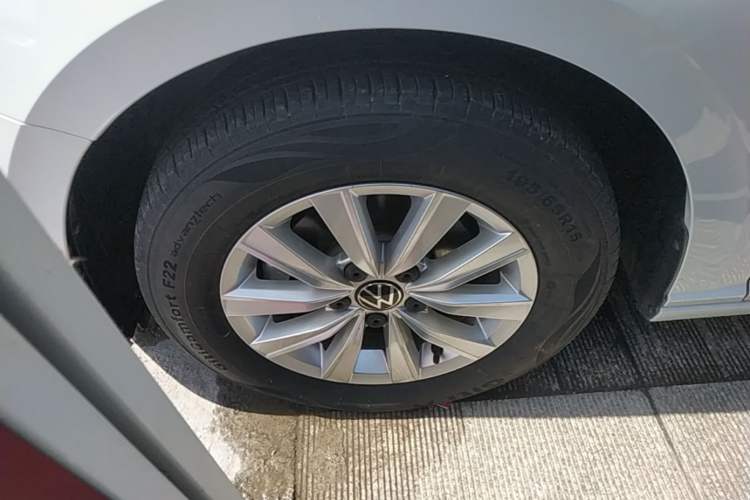 Used Volkswagen Lavida 2023 Revised 1.5L Automatic DeYi Edition Left Front Wheel Hub