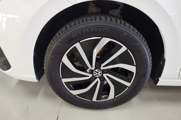 Used Volkswagen Lavida 2023 New Sharp 1.5L Automatic New Wish Edition Left Front Wheel Hub