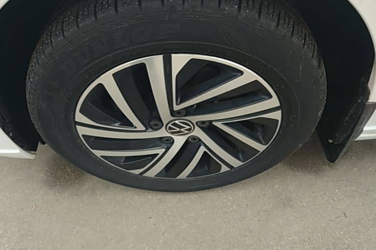 Used Volkswagen Lavida 2023 280TSI DSG Full-Comfort Edition Left Front Wheel Hub