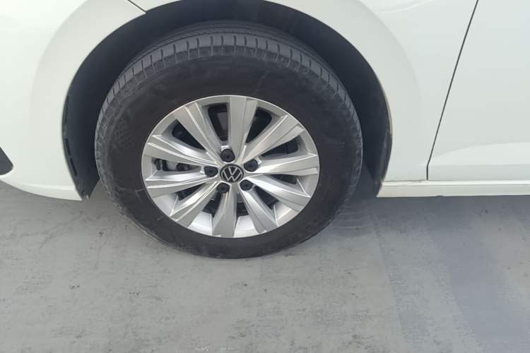 Used Volkswagen Lavida 2023 New Rui 1.5L Automatic New Yi Edition Left Front Wheel Hub