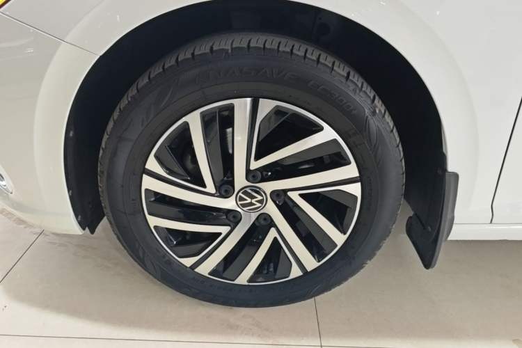 Used Volkswagen Lavida 2023 280TSI DSG Full-Comfort Edition Left Front Wheel Hub