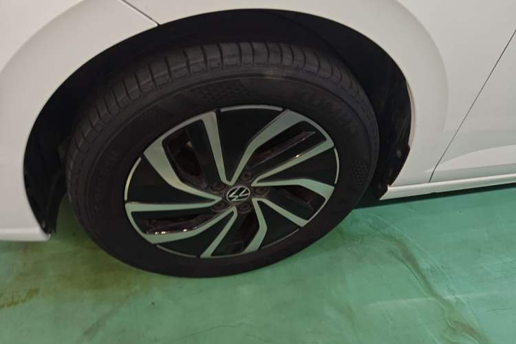 Used Volkswagen Lavida 2023 New Sharp 1.5L Automatic New Wish Edition Left Front Wheel Hub