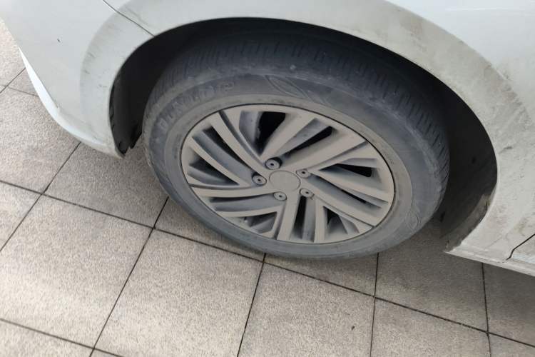Used Volkswagen Lavida 2023 280TSI DSG Full-Comfort Edition Left Front Wheel Hub