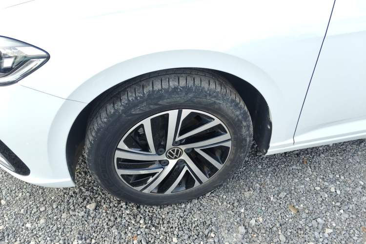 Used Volkswagen Lavida 2023 280TSI DSG Starry Sky Deluxe Edition Left Front Wheel Hub