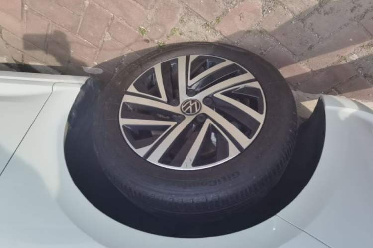 Used Volkswagen Lavida 2023 280TSI DSG Full-Comfort Edition Left Front Wheel Hub