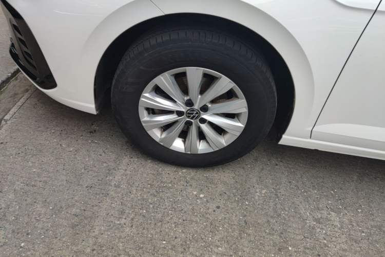 Used Volkswagen Lavida 2023 New Rui 1.5L Automatic New Yi Edition Left Front Wheel Hub