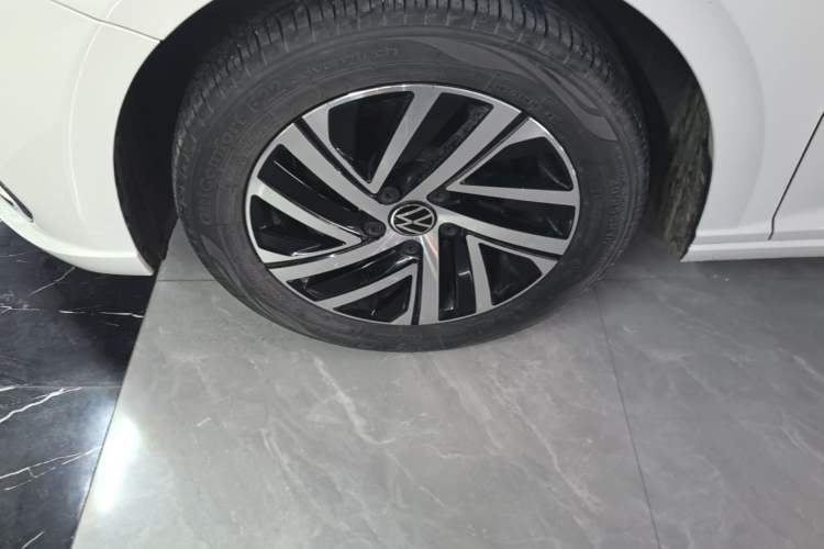 Used Volkswagen Lavida 2023 300TSI DSG Full-Comfort Edition Left Front Wheel Hub