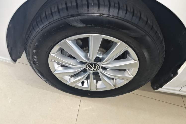 Used Volkswagen Lavida 2023 Revised 1.5L Automatic DeYi Edition Left Front Wheel Hub