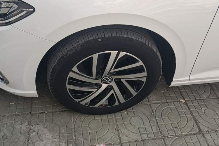 Used Volkswagen Lavida 2023 Revised Version 1.5L Automatic 5 Millionth Edition Left Front Wheel Hub