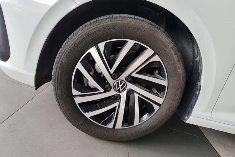 Used Volkswagen Lavida 2023 280TSI DSG Starry Sky Deluxe Edition Left Front Wheel Hub