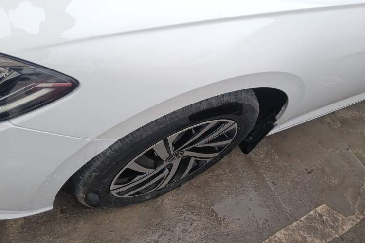 Used Volkswagen Lavida 2023 280TSI DSG Full-Comfort Edition Left Front Wheel Hub