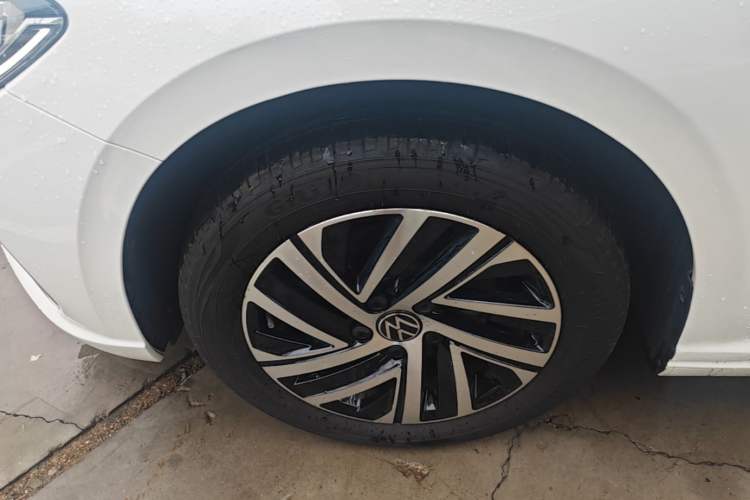Used Volkswagen Lavida 2023 280TSI DSG Full-Comfort Edition Left Front Wheel Hub