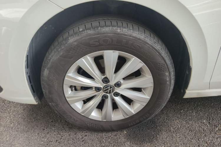 Used Volkswagen Lavida 2023 New Sharp 1.5L Automatic Excellent New Edition Left Front Wheel Hub