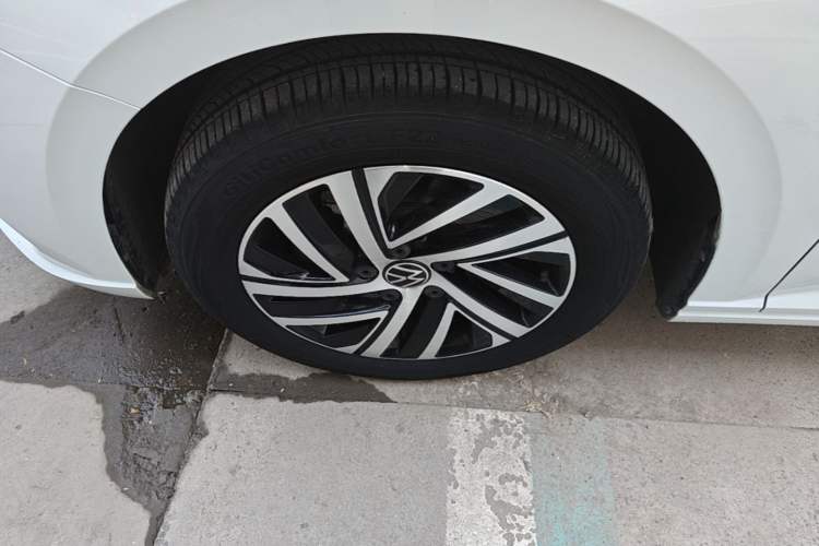 Used Volkswagen Lavida 2023 300TSI DSG Full-Comfort Edition Left Front Wheel Hub