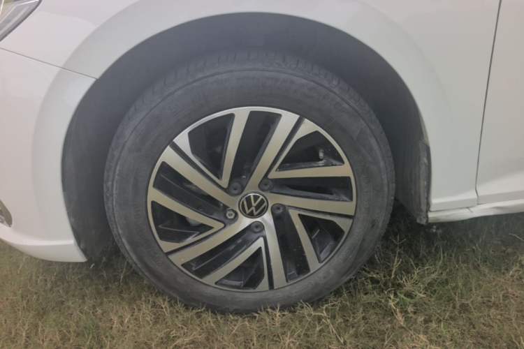 Used Volkswagen Lavida 2023 1.5L Automatic 5 Million Edition Left Front Wheel Hub