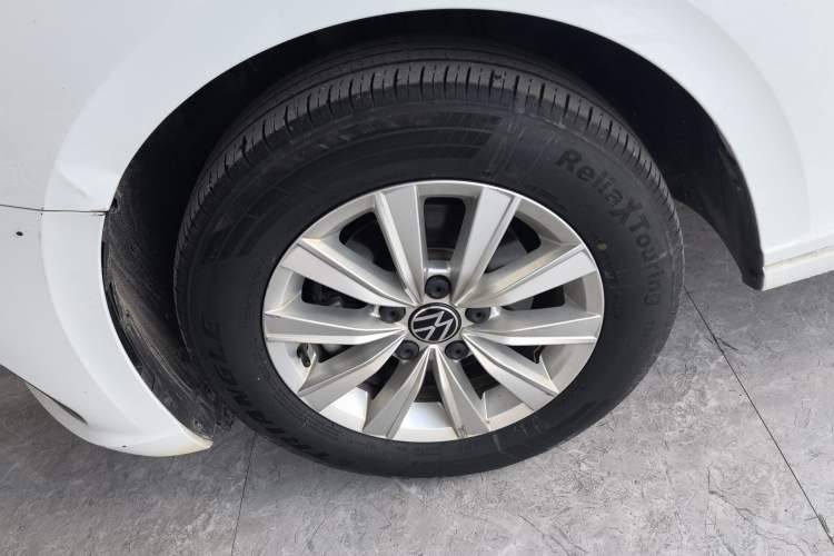 Used Volkswagen Lavida 2023 1.5L Automatic De Yi Edition Left Front Wheel Hub