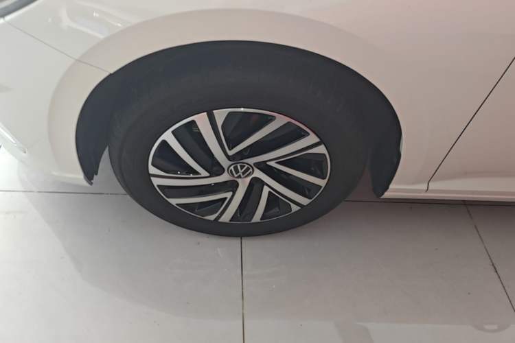 Used Volkswagen Lavida 2023 280TSI DSG Full-Comfort Edition Left Front Wheel Hub