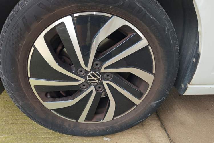 Used Volkswagen Lavida 2023 New Sharp 1.5L Automatic New Wish Edition Left Front Wheel Hub