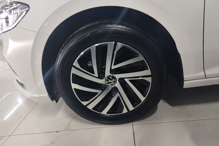 Used Volkswagen Lavida 2023 300TSI DSG Full-Comfort Edition Left Front Wheel Hub