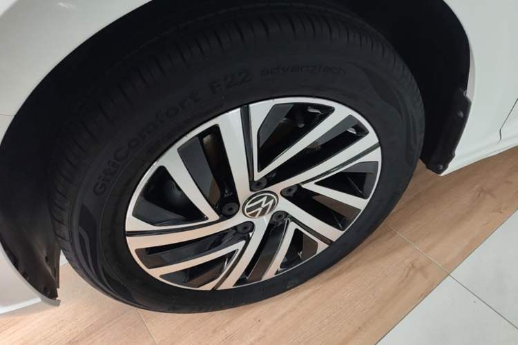 Used Volkswagen Lavida 2023 280TSI DSG Full-Comfort Edition Left Front Wheel Hub