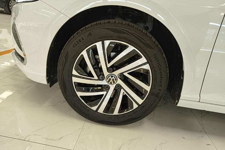 Used Volkswagen Lavida 2023 300TSI DSG Full-Comfort Edition Left Front Wheel Hub