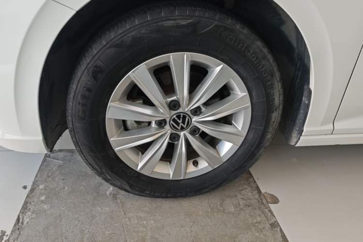 Used Volkswagen Lavida 2023 Revised 1.5L Automatic DeYi Edition Left Front Wheel Hub
