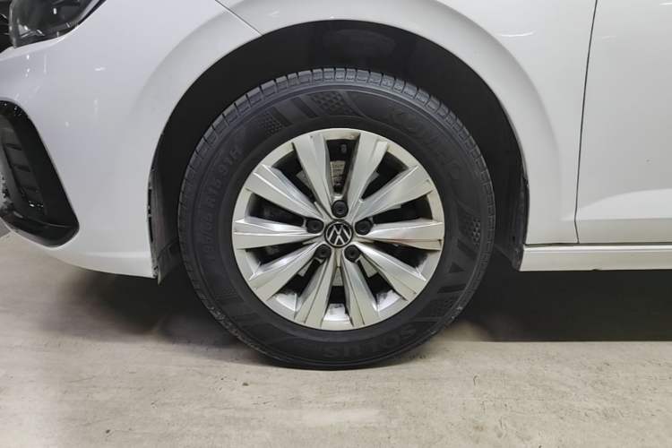 Used Volkswagen Lavida 2023 New Rui 1.5L Automatic New Yi Edition Left Front Wheel Hub