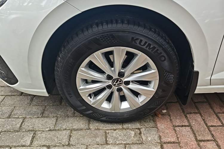 Used Volkswagen Lavida 2023 New Sharp 1.5L Automatic Excellent New Edition Left Front Wheel Hub