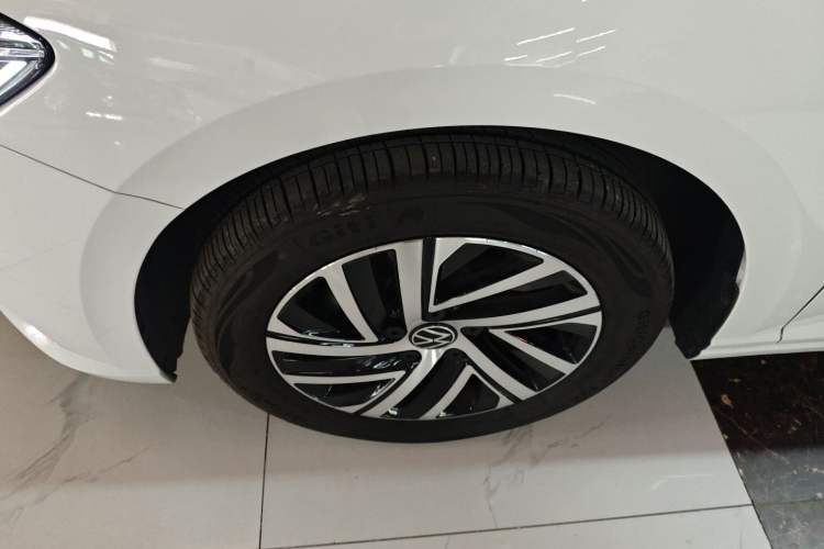 Used Volkswagen Lavida 2023 300TSI DSG Full-Comfort Edition Left Front Wheel Hub