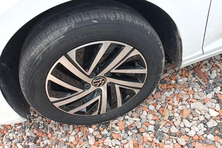 Used Volkswagen Lavida 2023 280TSI DSG Full-Comfort Edition Left Front Wheel Hub