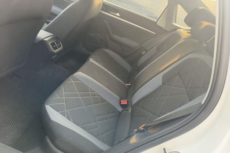 Used Volkswagen Lavida 2023 Revised 1.5L Automatic DeYi Edition Left Rear Seat