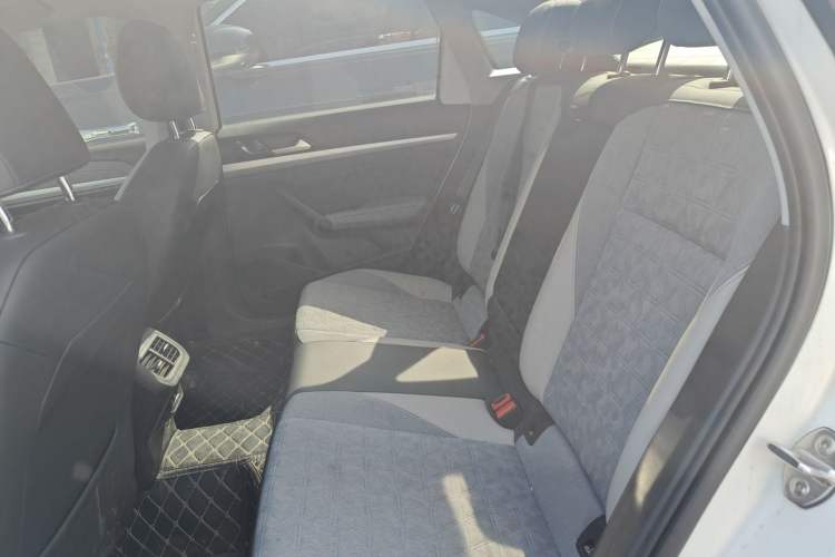 Used Volkswagen Lavida 2023 Revised Version 1.5L Automatic – Full-Option Edition Left Rear Seat