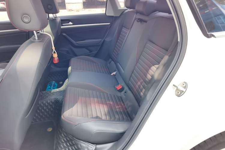 Used Volkswagen Lavida 2023 280TSI DSG Starry Sky Deluxe Edition Left Rear Seat