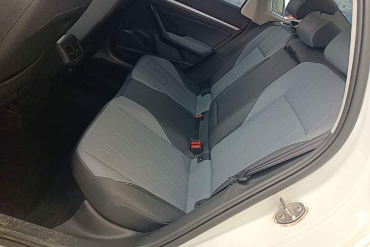 Used Volkswagen Lavida 2023 Revised Version 1.5L Automatic Starry Sky Edition – 5 Million Units Left Rear Seat