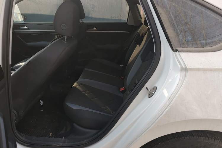Used Volkswagen Lavida 2023 Revised 1.5L Automatic DeYi Edition Left Rear Seat