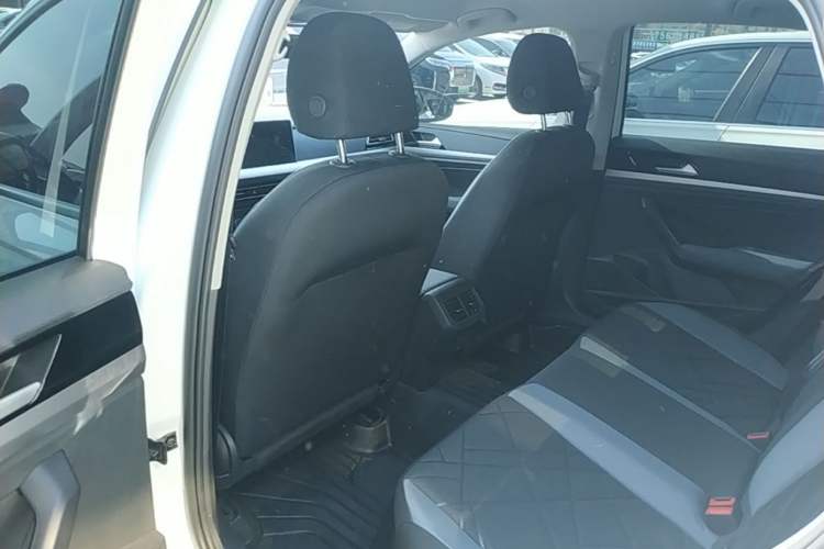Used Volkswagen Lavida 2023 Revised 1.5L Automatic DeYi Edition Left Rear Seat
