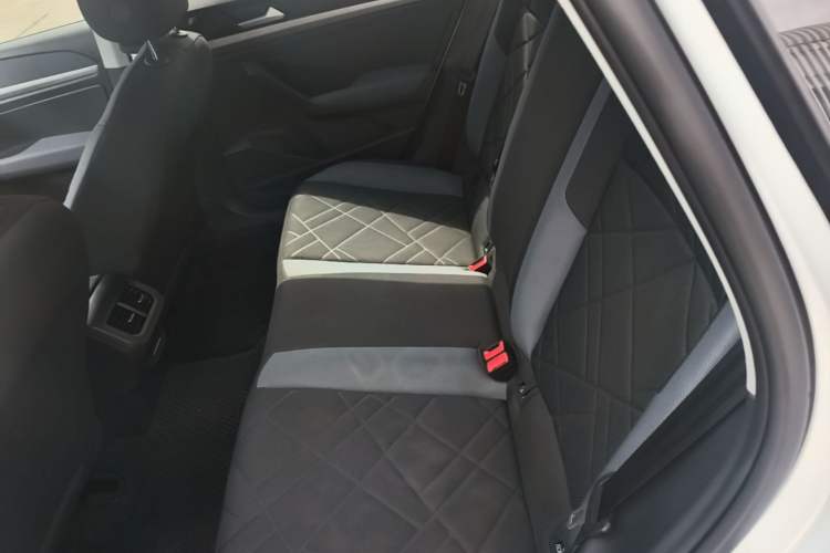 Used Volkswagen Lavida 2023 Revised 1.5L Automatic DeYi Edition Left Rear Seat