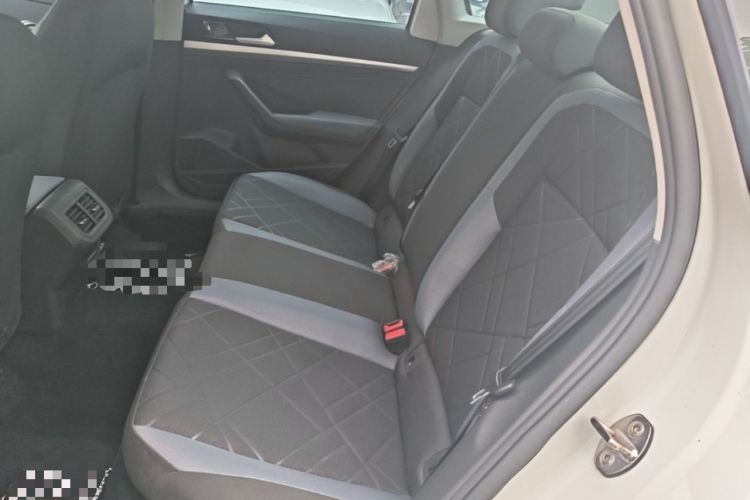 Used Volkswagen Lavida 2023 1.5L Automatic De Yi Edition Left Rear Seat