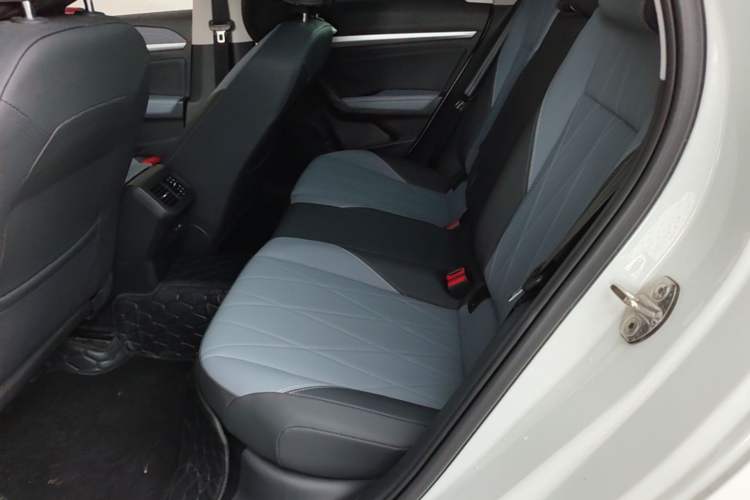 Used Volkswagen Lavida 2023 1.5L Automatic 5 Million Edition Left Rear Seat