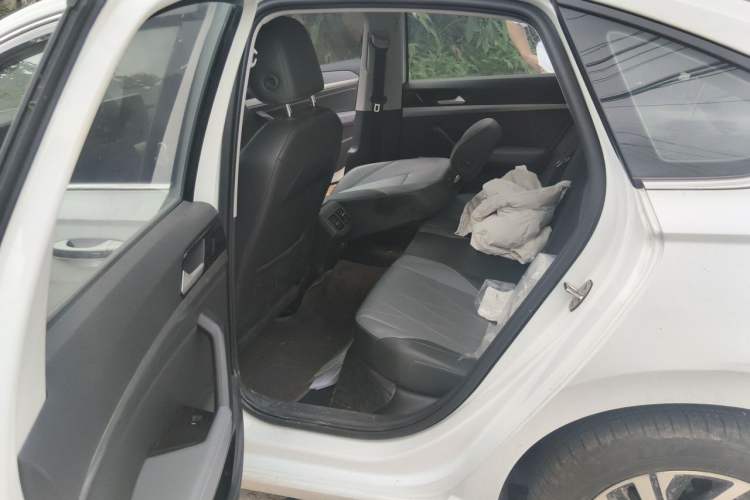 Used Volkswagen Lavida 2023 Revised Version 1.5L Automatic 5 Millionth Edition Left Rear Seat