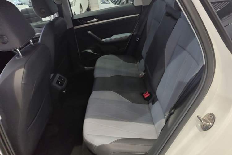 Used Volkswagen Lavida 2023 1.5L Automatic 5 Million Edition Left Rear Seat