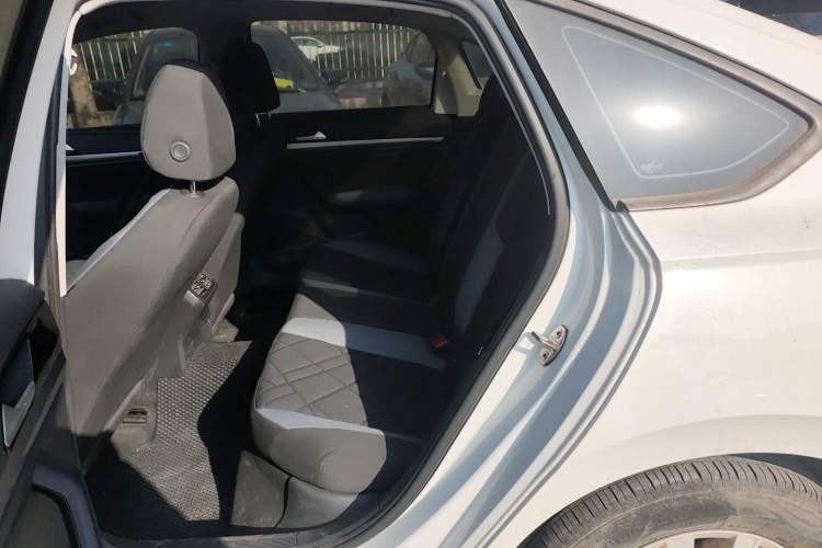 Used Volkswagen Lavida 2023 Revised 1.5L Automatic DeYi Edition Left Rear Seat