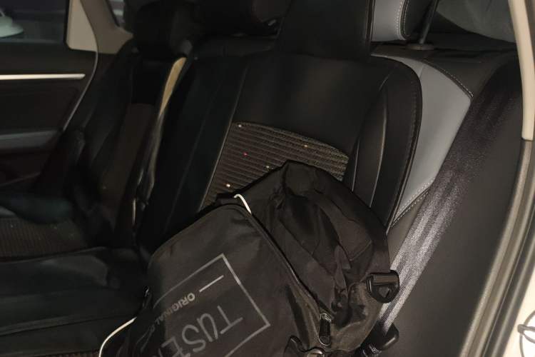Used Volkswagen Lavida 2023 1.5L Automatic 5 Million Edition Left Rear Seat