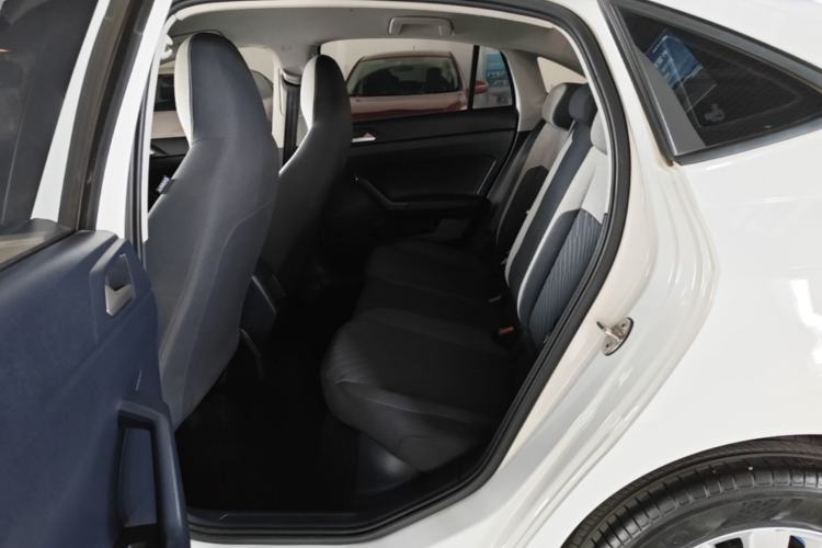 Used Volkswagen Lavida 2023 New Sharp 1.5L Automatic Excellent New Edition Left Rear Seat