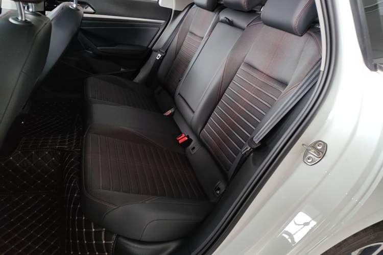 Used Volkswagen Lavida 2023 280TSI DSG Starry Sky Deluxe Edition Left Rear Seat